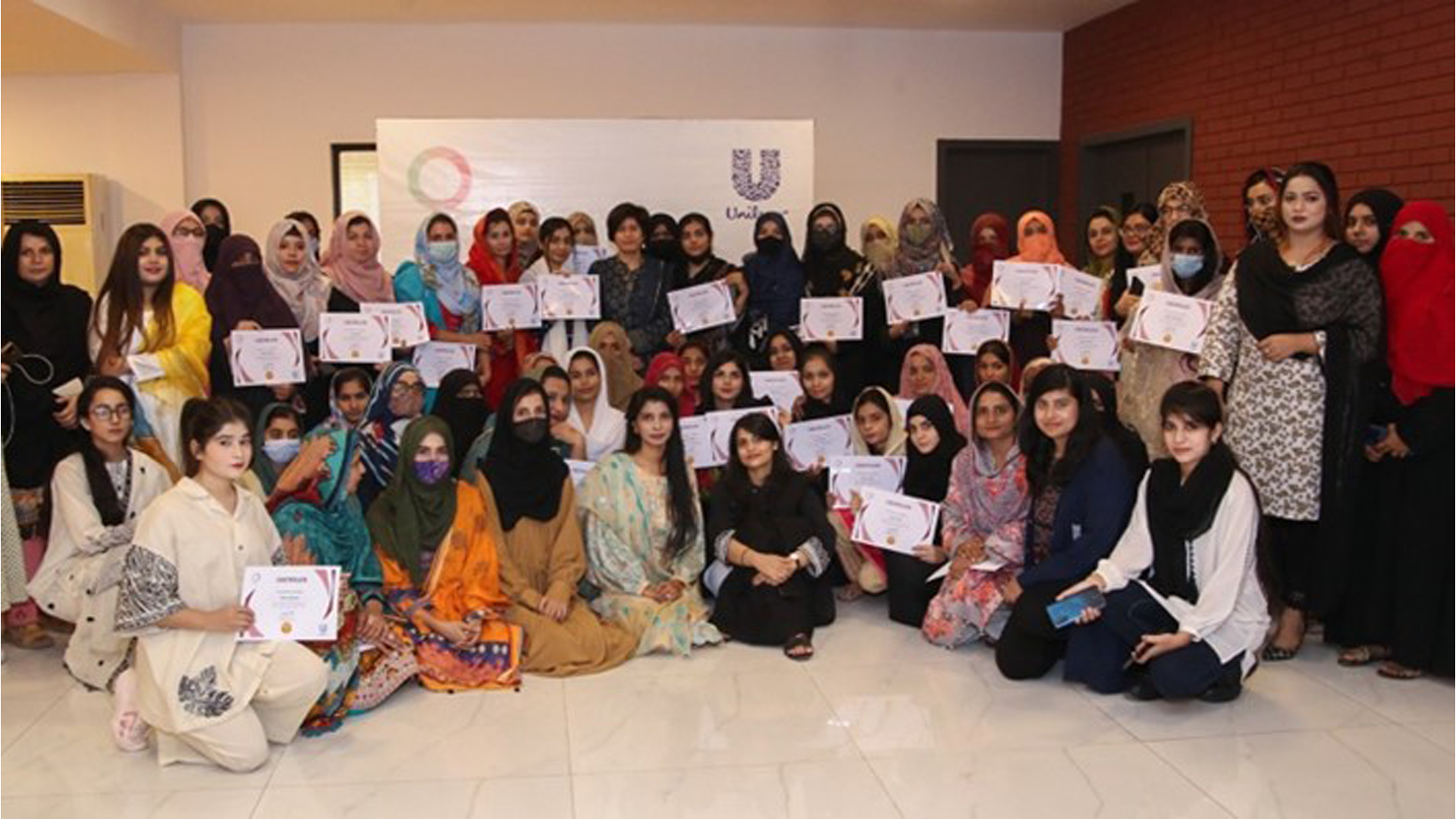 young womens in Rahim Yar Khan