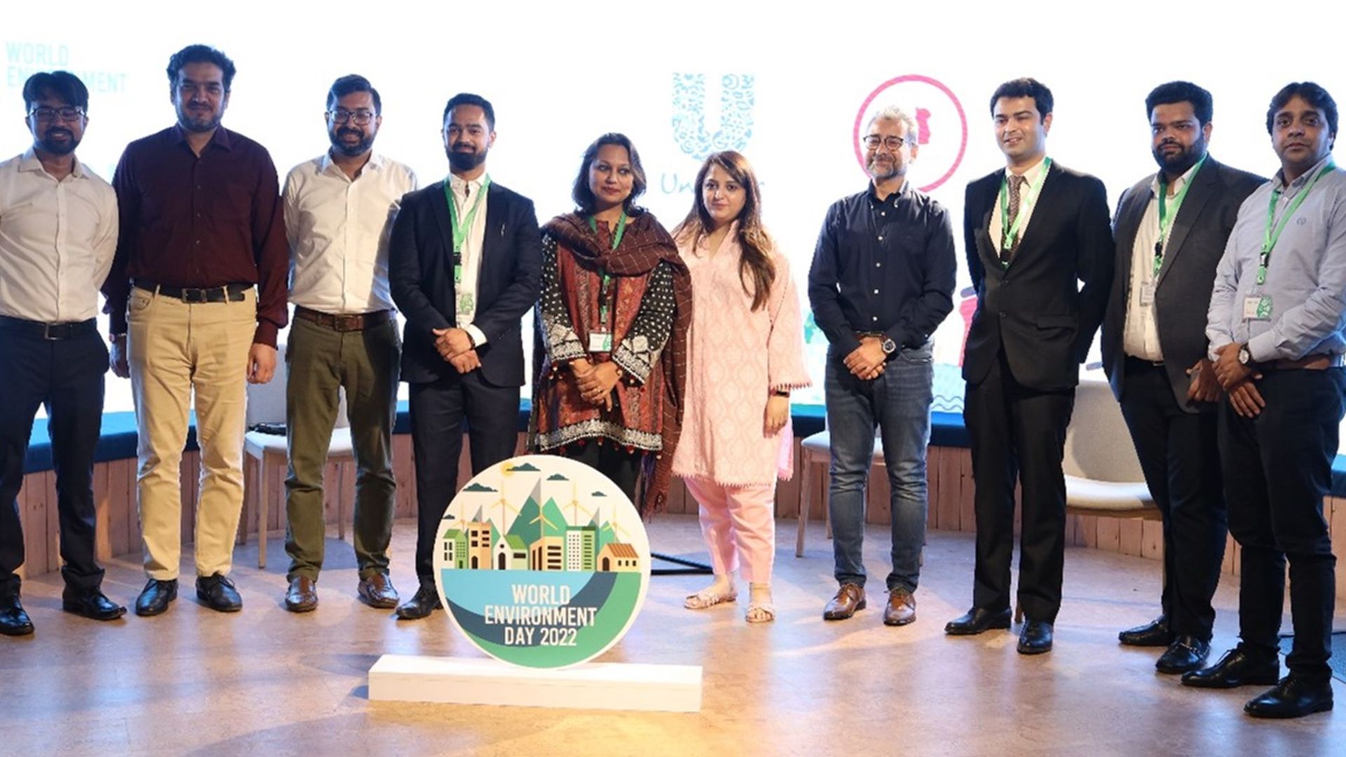 Representatives of Unilever Pakistan, ISP Environmental Solutions and Sharmeen Polymers on the occasion of World Environment Day 2022.